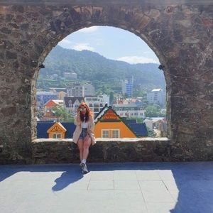 Meet your Posher, Nha